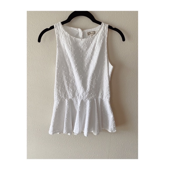 🌹 Kirra White Pattern Peplum Top 🌹 - Picture 1 of 4